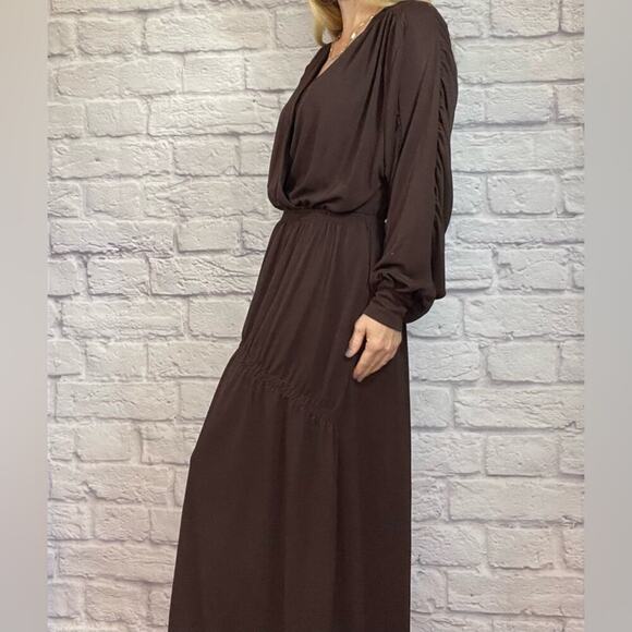 NWT Zara ruched sleeve midi dress - Picture 1 of 9